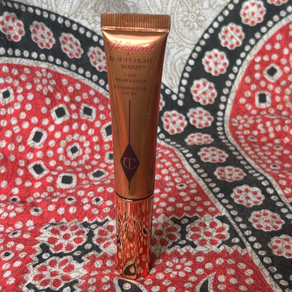 Charlotte Tilbury Hollywood Beauty Light Wand in Spotlight